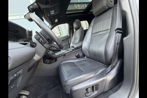 Land Rover Range Rover Evoque 1.5 P300e AWD R-Dynamic SE Black Style|Schuif/kanteldak|Meridian|Winterpakket|Trekhaak