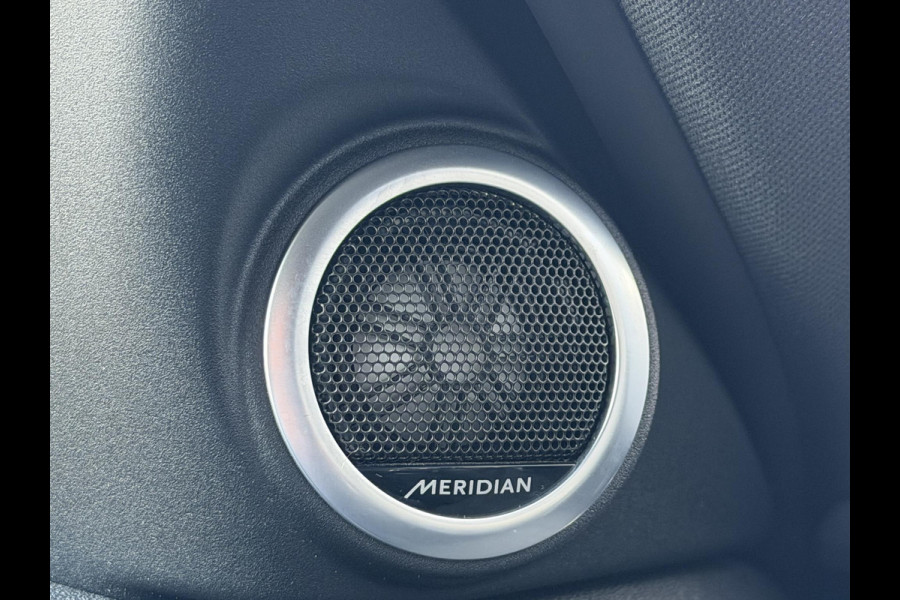 Land Rover Range Rover Evoque 1.5 P300e AWD R-Dynamic SE Black Style|Schuif/kanteldak|Meridian|Winterpakket|Trekhaak