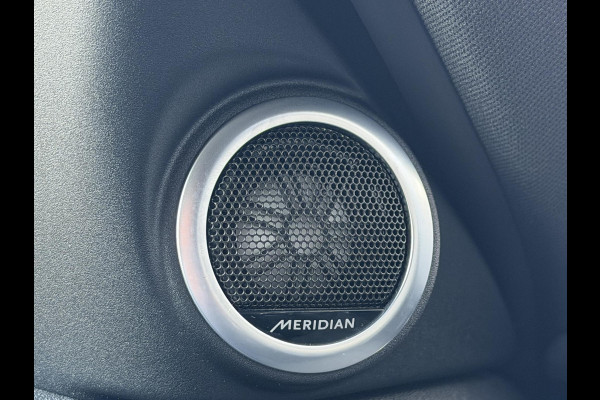 Land Rover Range Rover Evoque 1.5 P300e AWD R-Dynamic SE Black Style|Schuif/kanteldak|Meridian|Winterpakket|Trekhaak