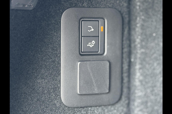 Land Rover Range Rover Evoque 1.5 P300e AWD R-Dynamic SE Black Style|Schuif/kanteldak|Meridian|Winterpakket|Trekhaak