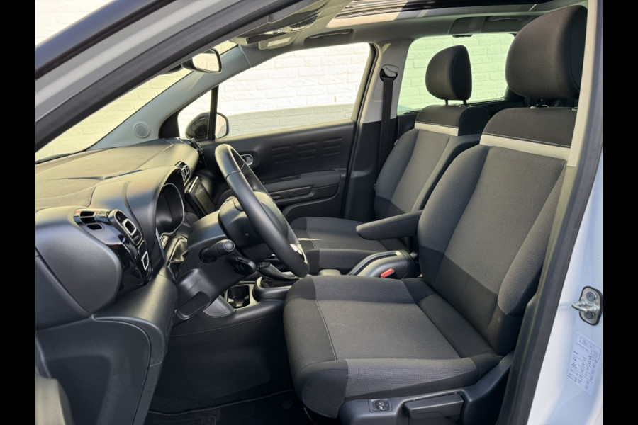 Citroën C3 Aircross 1.2 PureTech Shine Automaat Cruise control Parkeersensoren plus camera Apple / Android Stoelverwarming Pano