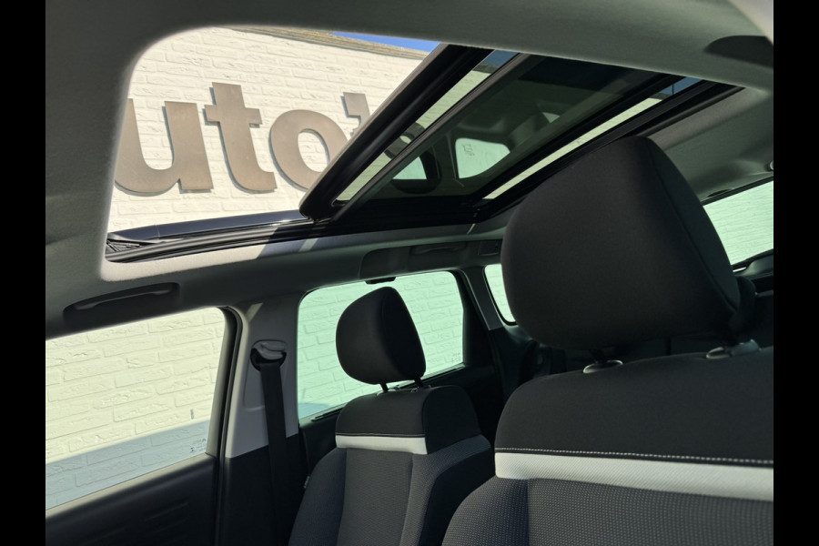 Citroën C3 Aircross 1.2 PureTech Shine Automaat Cruise control Parkeersensoren plus camera Apple / Android Stoelverwarming Pano