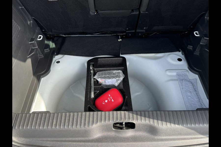 Citroën C3 Aircross 1.2 PureTech Shine Automaat Cruise control Parkeersensoren plus camera Apple / Android Stoelverwarming Pano