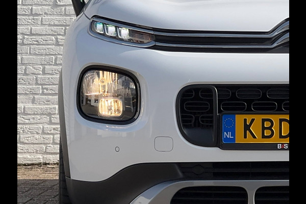 Citroën C3 Aircross 1.2 PureTech Shine Automaat Cruise control Parkeersensoren plus camera Apple / Android Stoelverwarming Pano