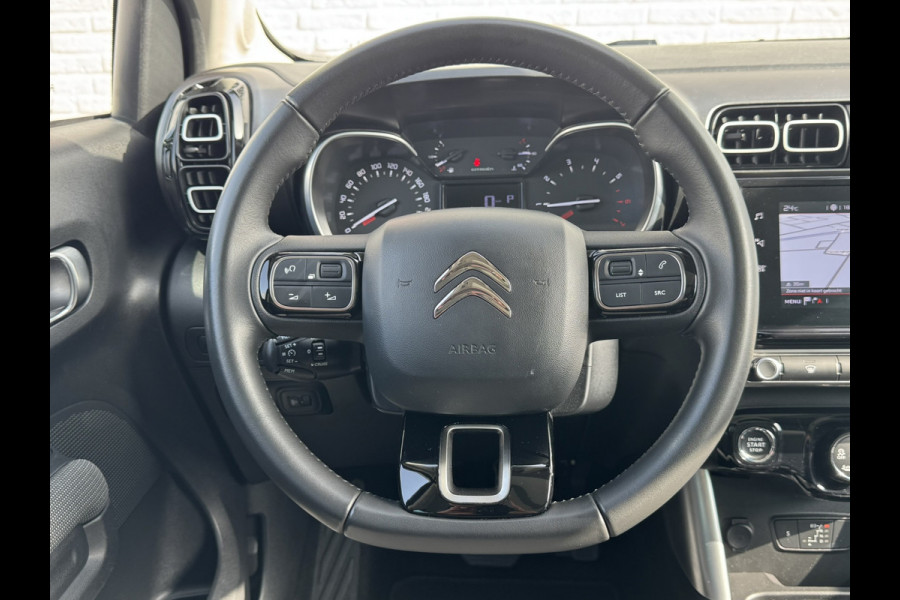 Citroën C3 Aircross 1.2 PureTech Shine Automaat Cruise control Parkeersensoren plus camera Apple / Android Stoelverwarming Pano
