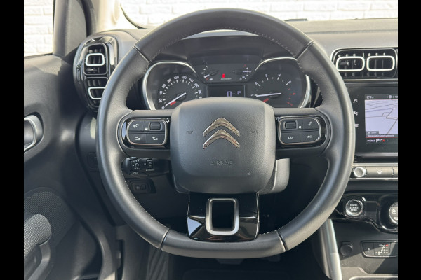 Citroën C3 Aircross 1.2 PureTech Shine Automaat Cruise control Parkeersensoren plus camera Apple / Android Stoelverwarming Pano