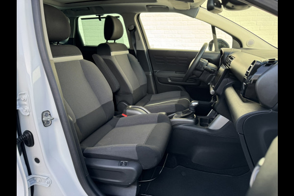 Citroën C3 Aircross 1.2 PureTech Shine Automaat Cruise control Parkeersensoren plus camera Apple / Android Stoelverwarming Pano