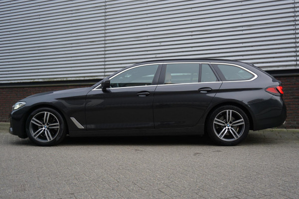 BMW 5 Serie Touring 520i Business Edition Plus/Laser LED/Comfort Stoel Dealeronderhouden.