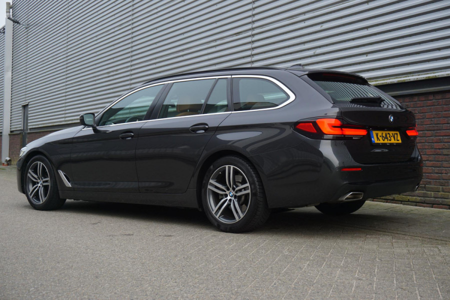 BMW 5 Serie Touring 520i Business Edition Plus/Laser LED/Comfort Stoel Dealeronderhouden.