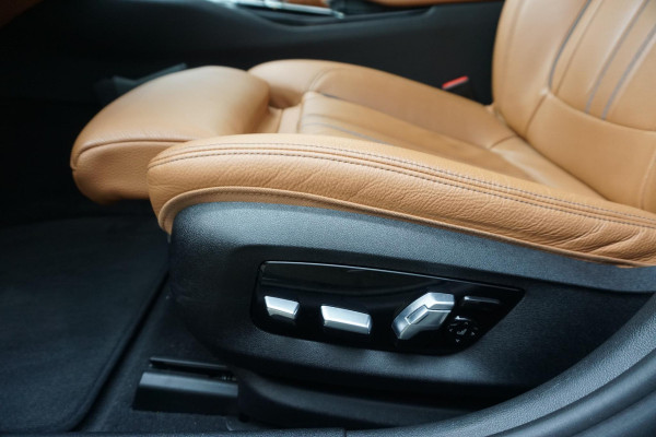 BMW 5 Serie Touring 520i Business Edition Plus/Laser LED/Comfort Stoel Dealeronderhouden.