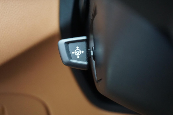 BMW 5 Serie Touring 520i Business Edition Plus/Laser LED/Comfort Stoel Dealeronderhouden.