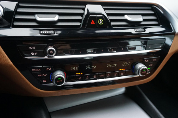 BMW 5 Serie Touring 520i Business Edition Plus/Laser LED/Comfort Stoel Dealeronderhouden.