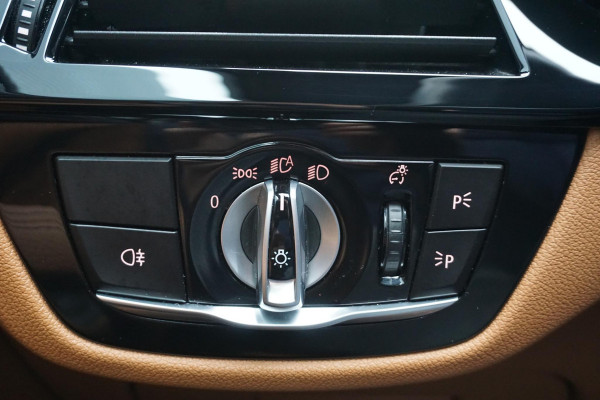 BMW 5 Serie Touring 520i Business Edition Plus/Laser LED/Comfort Stoel Dealeronderhouden.