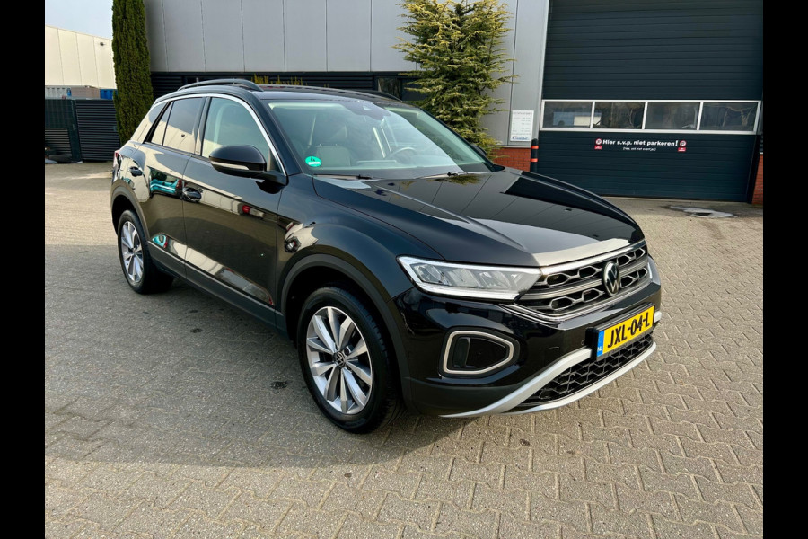 Volkswagen T-Roc 1.5 TSI Life Business, Adaptive cruise, virtual cockpit, carplay, stoelverw.