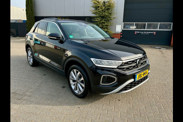 Volkswagen T-Roc 1.5 TSI Life Business, Adaptive cruise, virtual cockpit, carplay, stoelverw.