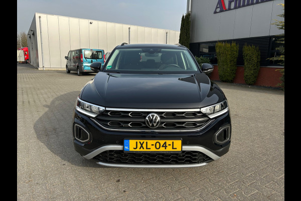 Volkswagen T-Roc 1.5 TSI Life Business, Adaptive cruise, virtual cockpit, carplay, stoelverw.