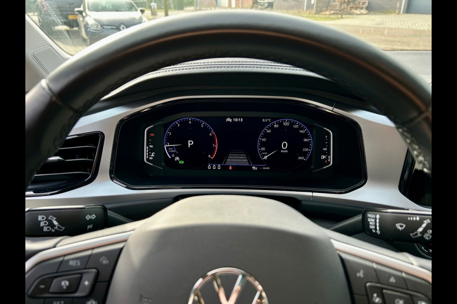 Volkswagen T-Roc 1.5 TSI Life Business, Adaptive cruise, virtual cockpit, carplay, stoelverw.