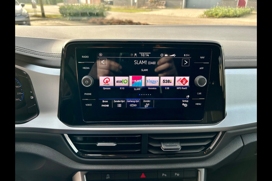 Volkswagen T-Roc 1.5 TSI Life Business, Adaptive cruise, virtual cockpit, carplay, stoelverw.