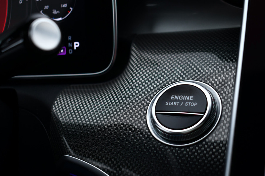 Mercedes-Benz C-Klasse Estate 300 e AMG Line Pano Trekh Distr Memory+Ventilatie HUD 360 Night