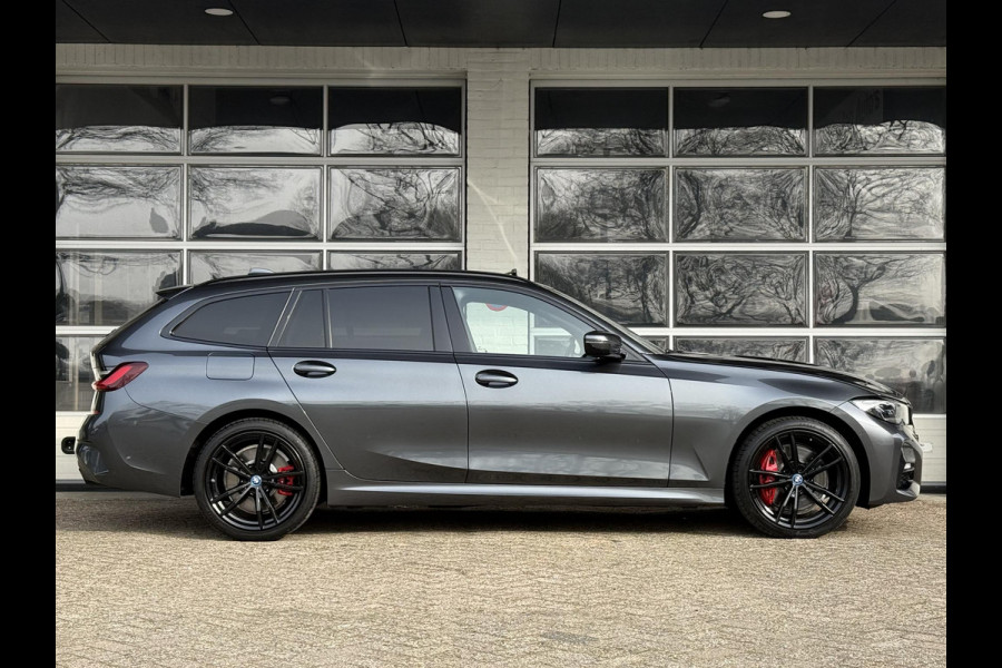 BMW 3 Serie Touring 330e xDrive M SPORT | PANORAMA | SPORTREMMEN | HEAD UP | 19 INCH | ADAPT. ONDERSTEL |