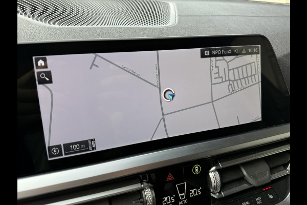 BMW 3 Serie Touring 330e xDrive M SPORT | PANORAMA | SPORTREMMEN | HEAD UP | 19 INCH | ADAPT. ONDERSTEL |