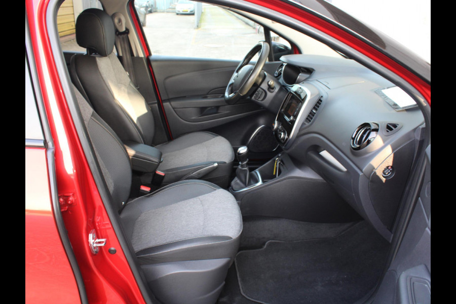 Renault Captur 1.3 TCe 130 Zen | MET TREKHAAK |