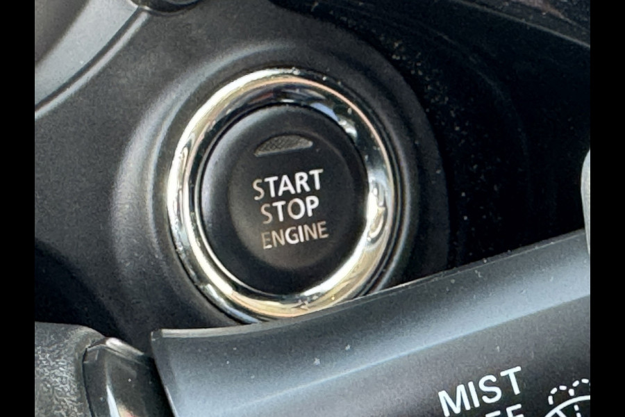 Mitsubishi Outlander 2.0 2WD Limited Automaat 7P Full-LED Achteruirijcamera Navi Cruise Control Apple Android Stoelverwarming