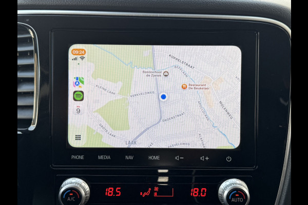 Mitsubishi Outlander 2.0 2WD Limited Automaat 7P Full-LED Achteruirijcamera Navi Cruise Control Apple Android Stoelverwarming