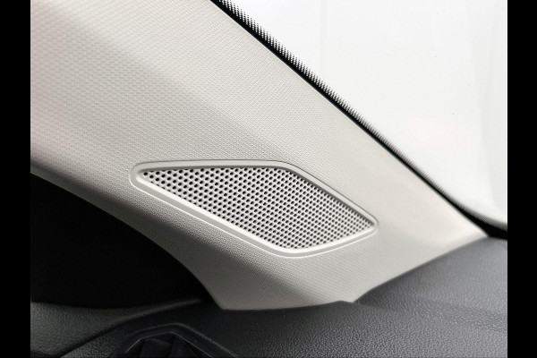 Volkswagen T-Cross 1.0 TSI Life Business CAMERA | AD-CRUISE | NAVI & CARPLAY