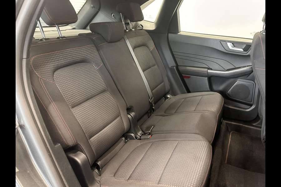 Ford Kuga 2.5 PHEV ST-Line Airco ECC Navi Carplay PDC VA + Camera Full LED 18" Velgen Cruise Control