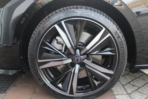 Peugeot 308 SW 1.6 PHEV 225PK GT PACK BUSINESS | MATRIX LED VERLICHTING | ELEKTRISCHE STOEL MET GEHEUGEN FUNCTIE | STUUR / STOEL VERWARMING | AGR BESTUURDERSSTOEL MET MASAGE FUNCTIE | ELEKTRISCHE ACHTERKLEP | 360° CAMERA | KEYLESS ENTRY/START | ADAPTIVE CRUISE CONTROL | 19" LICHTMETALEN VELGEN | DRAADLOZE TELEFOONLADER | DRAADLOZE APPLE CARPLAY/ANDROID AUTO | NAVIGATIE | ALCANTARA BEKLEDING | FOCAL PREMIUM AUDIO | DODEHOEK DETECTIE | VOORRUIT VERWARMING | SFEER VERLICHTING | KEYLESS ENTRY / START |