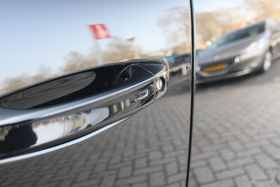 Peugeot 308 SW 1.6 PHEV 225PK GT PACK BUSINESS | MATRIX LED VERLICHTING | ELEKTRISCHE STOEL MET GEHEUGEN FUNCTIE | STUUR / STOEL VERWARMING | AGR BESTUURDERSSTOEL MET MASAGE FUNCTIE | ELEKTRISCHE ACHTERKLEP | 360° CAMERA | KEYLESS ENTRY/START | ADAPTIVE CRUISE CONTROL | 19" LICHTMETALEN VELGEN | DRAADLOZE TELEFOONLADER | DRAADLOZE APPLE CARPLAY/ANDROID AUTO | NAVIGATIE | ALCANTARA BEKLEDING | FOCAL PREMIUM AUDIO | DODEHOEK DETECTIE | VOORRUIT VERWARMING | SFEER VERLICHTING | KEYLESS ENTRY / START |