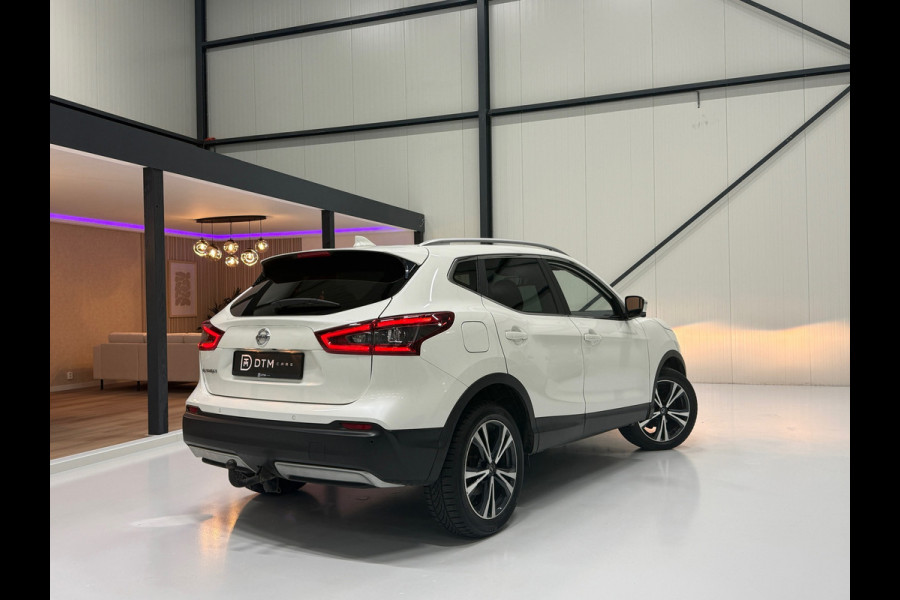 Nissan QASHQAI 158PK Aut. 360° Camera Trekhaak Pano Stoelverw. Lane Assist Navi Climate Pdc Winterpack Isofix Comfortstoelen