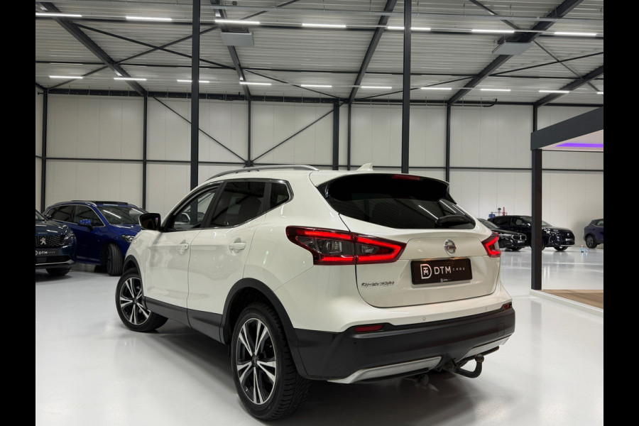 Nissan QASHQAI 158PK Aut. 360° Camera Trekhaak Pano Stoelverw. Lane Assist Navi Climate Pdc Winterpack Isofix Comfortstoelen