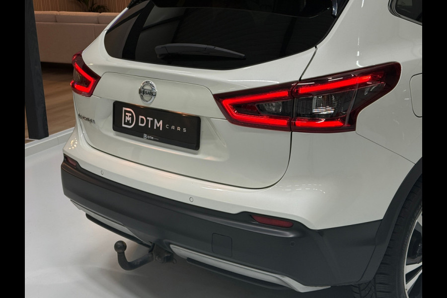 Nissan QASHQAI 158PK Aut. 360° Camera Trekhaak Pano Stoelverw. Lane Assist Navi Climate Pdc Winterpack Isofix Comfortstoelen