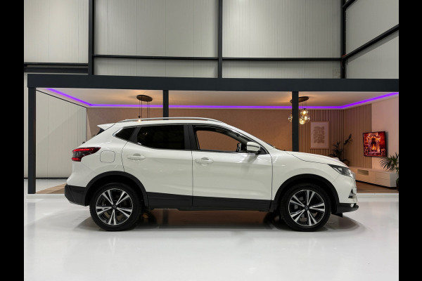 Nissan QASHQAI 158PK Aut. 360° Camera Trekhaak Pano Stoelverw. Lane Assist Navi Climate Pdc Winterpack Isofix Comfortstoelen