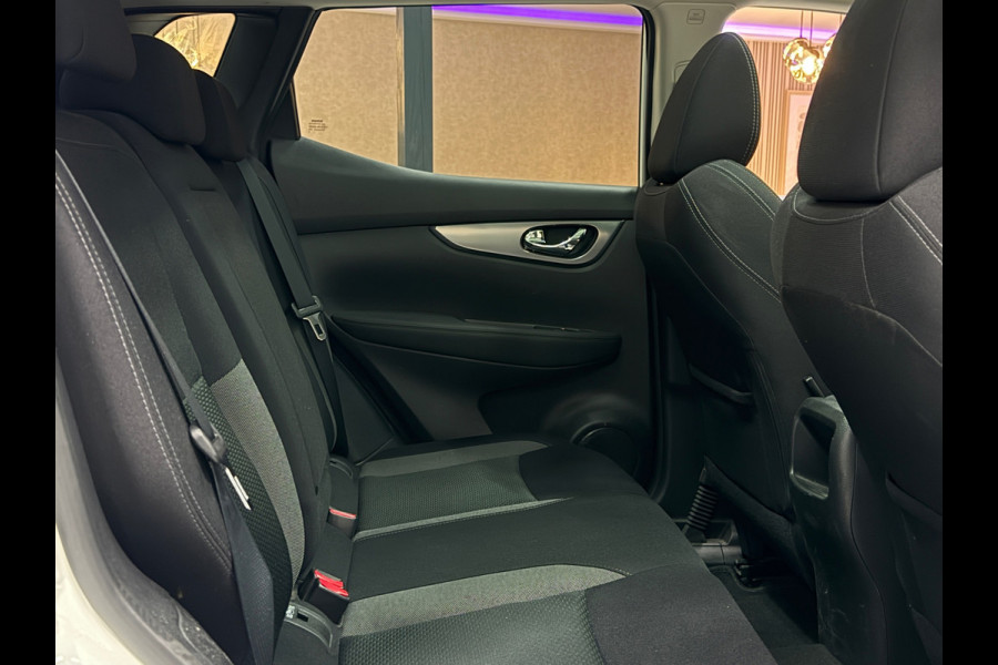 Nissan QASHQAI 158PK Aut. 360° Camera Trekhaak Pano Stoelverw. Lane Assist Navi Climate Pdc Winterpack Isofix Comfortstoelen