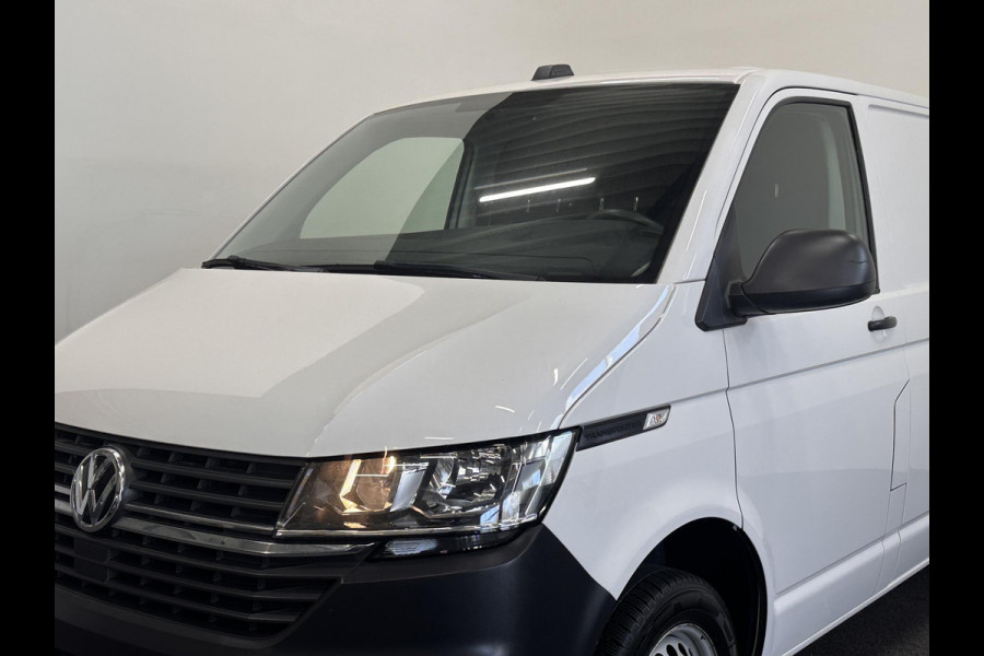 Volkswagen Transporter 2.0 TDI L1H1 Comfortline 150 PK Airco Cruise Control Trekhaak Parkeersensoren
