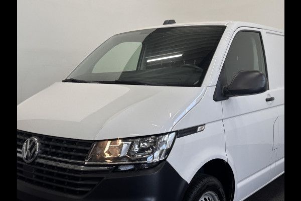 Volkswagen Transporter 2.0 TDI L1H1 Comfortline 150 PK Airco Cruise Control Trekhaak Parkeersensoren