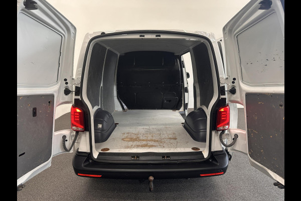 Volkswagen Transporter 2.0 TDI L1H1 Comfortline 150 PK Airco Cruise Control Trekhaak Parkeersensoren