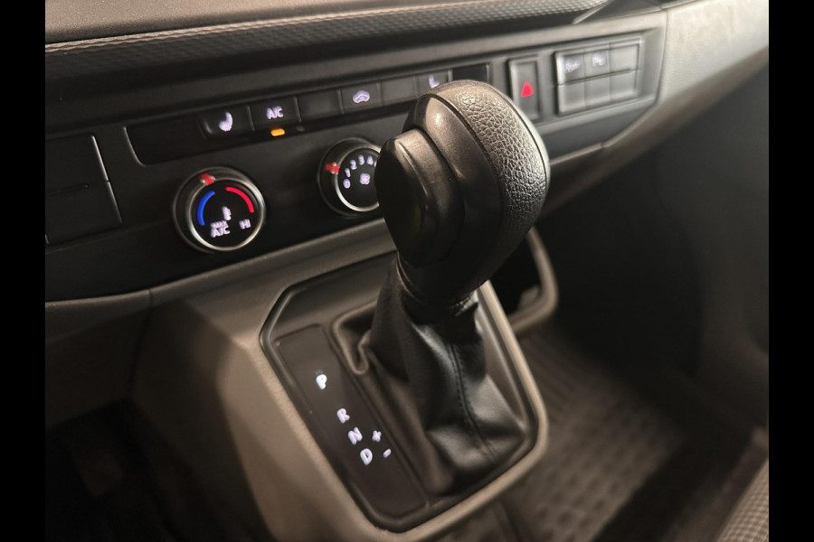 Volkswagen Transporter 2.0 TDI L1H1 Comfortline 150 PK Airco Cruise Control Trekhaak Parkeersensoren