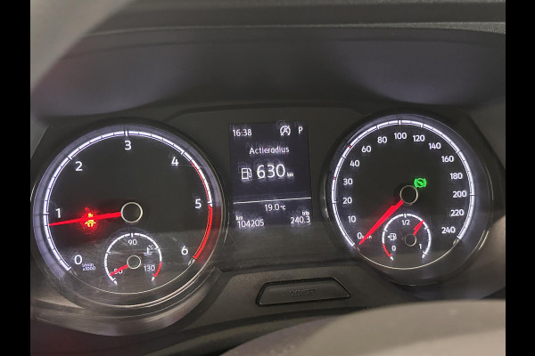 Volkswagen Transporter 2.0 TDI L1H1 Comfortline 150 PK Airco Cruise Control Trekhaak Parkeersensoren