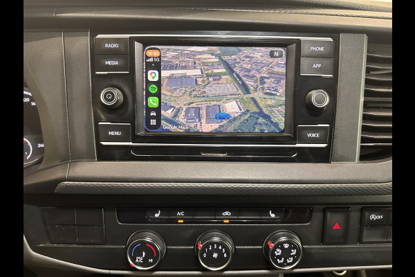 Volkswagen Transporter 2.0 TDI L1H1 Comfortline 150 PK Airco Cruise Control Trekhaak Parkeersensoren