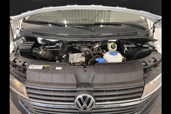 Volkswagen Transporter 2.0 TDI L1H1 Comfortline 150 PK Airco Cruise Control Trekhaak Parkeersensoren