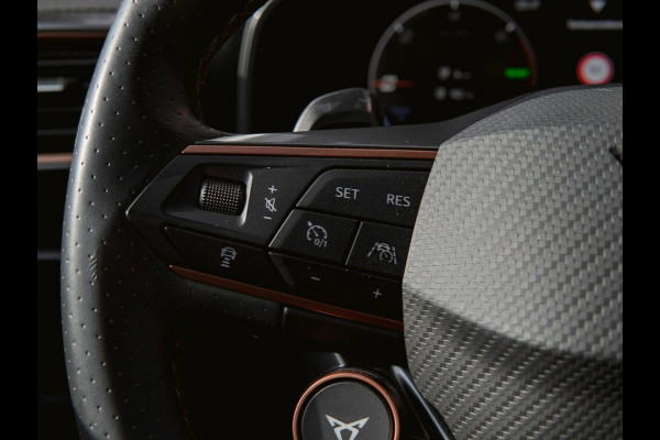 CUPRA Leon 1.4 e-Hybrid VZ Business Cupra-knop|Camera|Kuipstoelen|Carplay|Sfeerverlichting