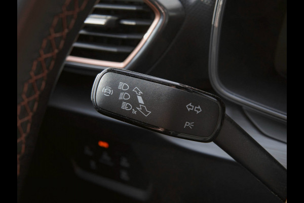 CUPRA Leon 1.4 e-Hybrid VZ Business Cupra-knop|Camera|Kuipstoelen|Carplay|Sfeerverlichting