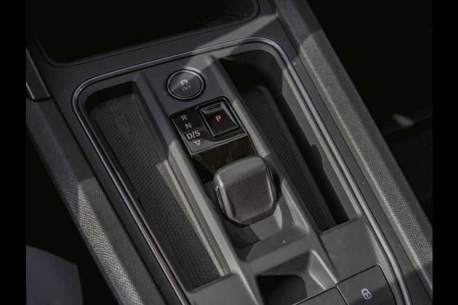 CUPRA Leon 1.4 e-Hybrid VZ Business Cupra-knop|Camera|Kuipstoelen|Carplay|Sfeerverlichting