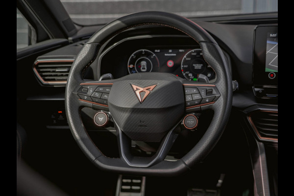 CUPRA Leon 1.4 e-Hybrid VZ Business Cupra-knop|Camera|Kuipstoelen|Carplay|Sfeerverlichting
