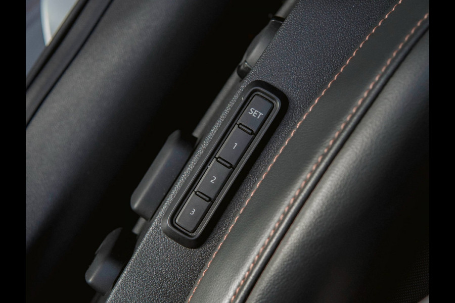 CUPRA Leon 1.4 e-Hybrid VZ Business Cupra-knop|Camera|Kuipstoelen|Carplay|Sfeerverlichting