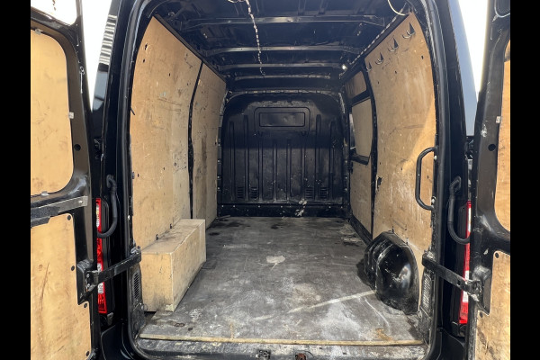 Renault Master T35 2.3 dCi 180 L2H2 Energy